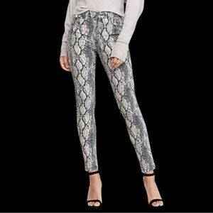 Express Snakeskin Black White Pants Skinny High Rise